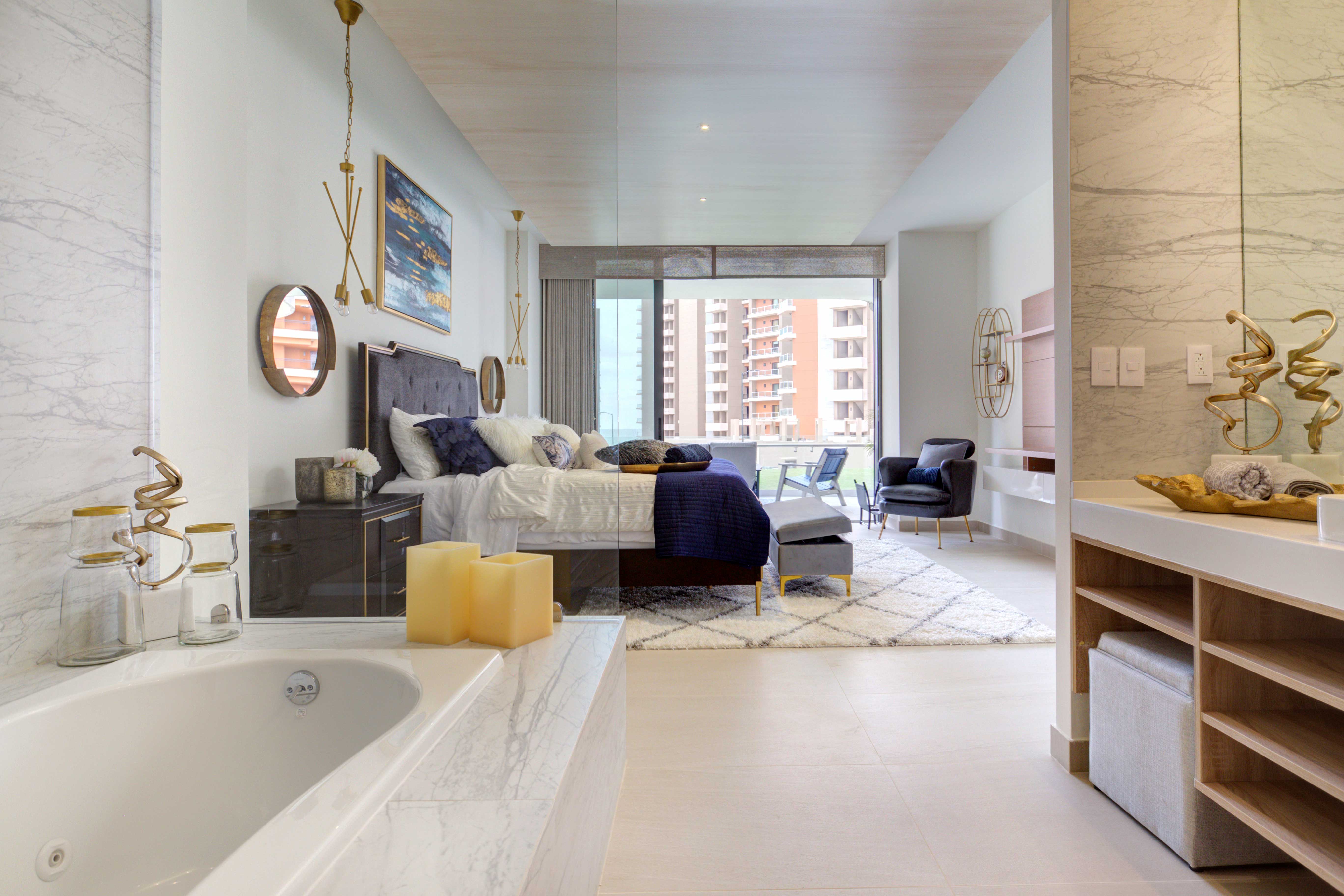 IMG_3084_5_6_7_Interior 2